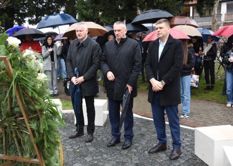 Čitluk odao počast jedanaestorici poginulih učenika