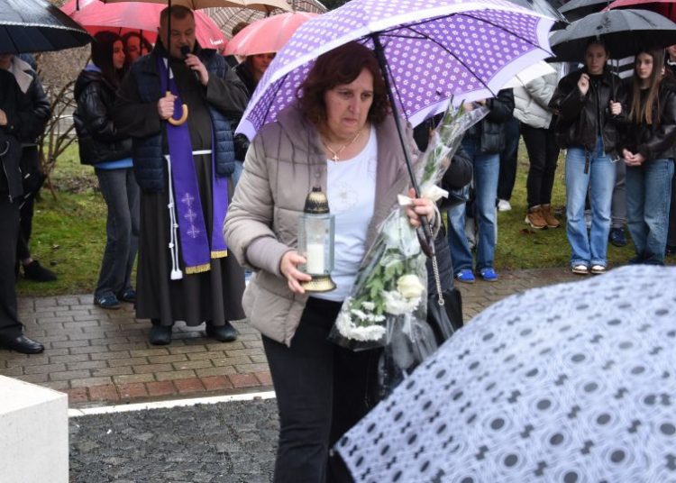 Čitluk odao počast jedanaestorici poginulih učenika