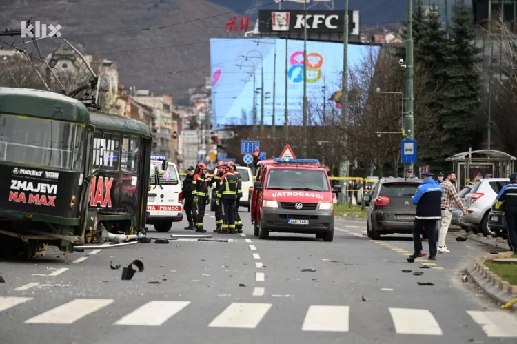 Djevojka ozlijeđena u tramvajskoj nezgodi u Sarajevu premještena na odjel poluintenzivne njege