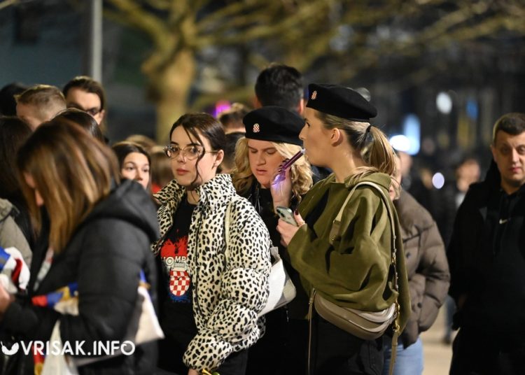 (VIDEO) Thompson odradio prvi koncert u Širokom Brijegu pred prepunom Pecarom