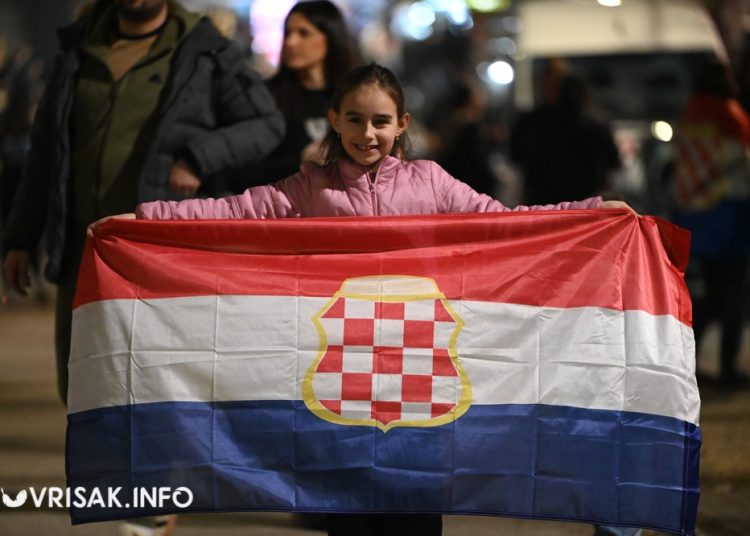 (VIDEO) Thompson odradio prvi koncert u Širokom Brijegu pred prepunom Pecarom