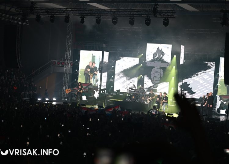 (VIDEO) Thompson odradio prvi koncert u Širokom Brijegu pred prepunom Pecarom