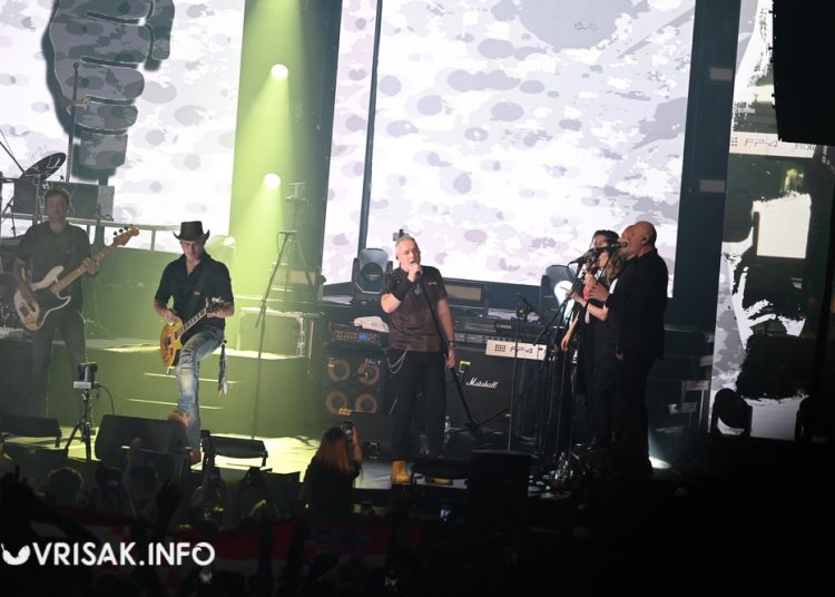 (VIDEO) Thompson odradio prvi koncert u Širokom Brijegu pred prepunom Pecarom