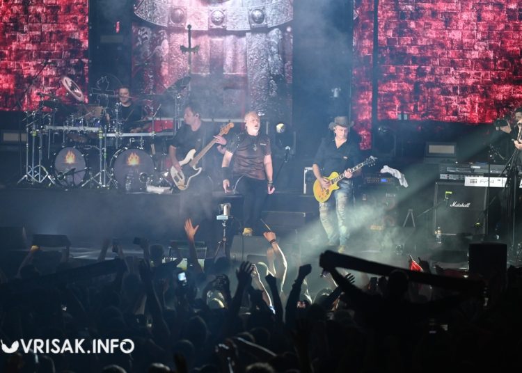 (VIDEO) Thompson odradio prvi koncert u Širokom Brijegu pred prepunom Pecarom