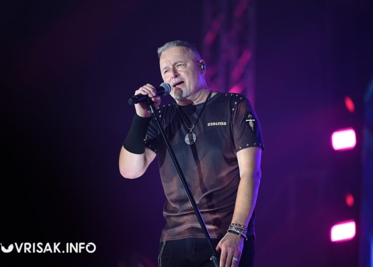 (VIDEO) Thompson odradio prvi koncert u Širokom Brijegu pred prepunom Pecarom