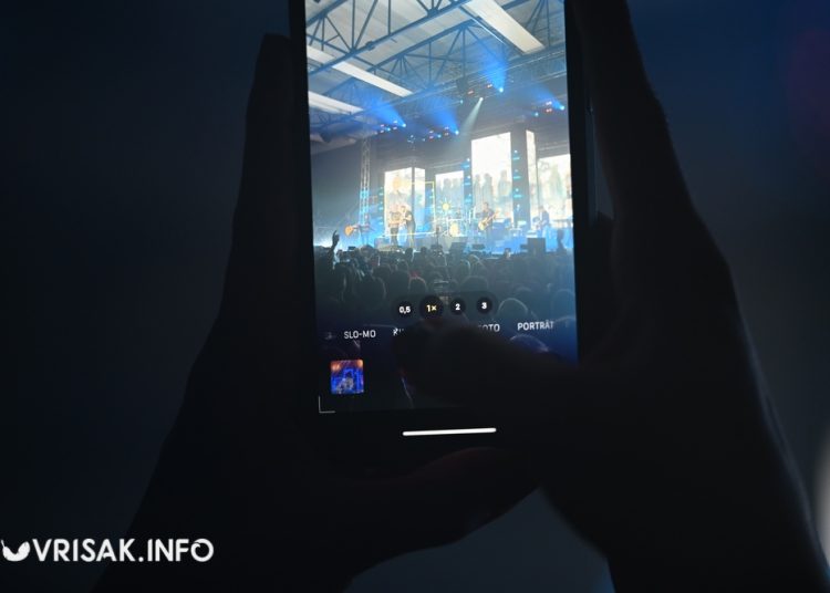 (VIDEO) Thompson odradio prvi koncert u Širokom Brijegu pred prepunom Pecarom