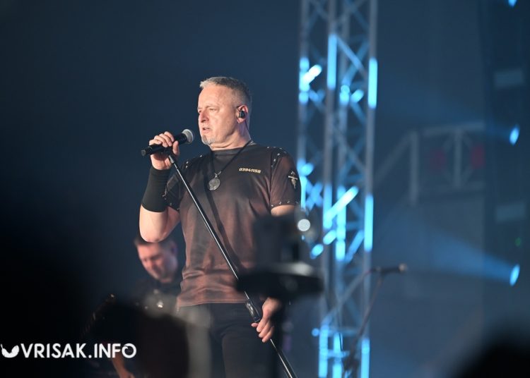 (VIDEO) Thompson odradio prvi koncert u Širokom Brijegu pred prepunom Pecarom