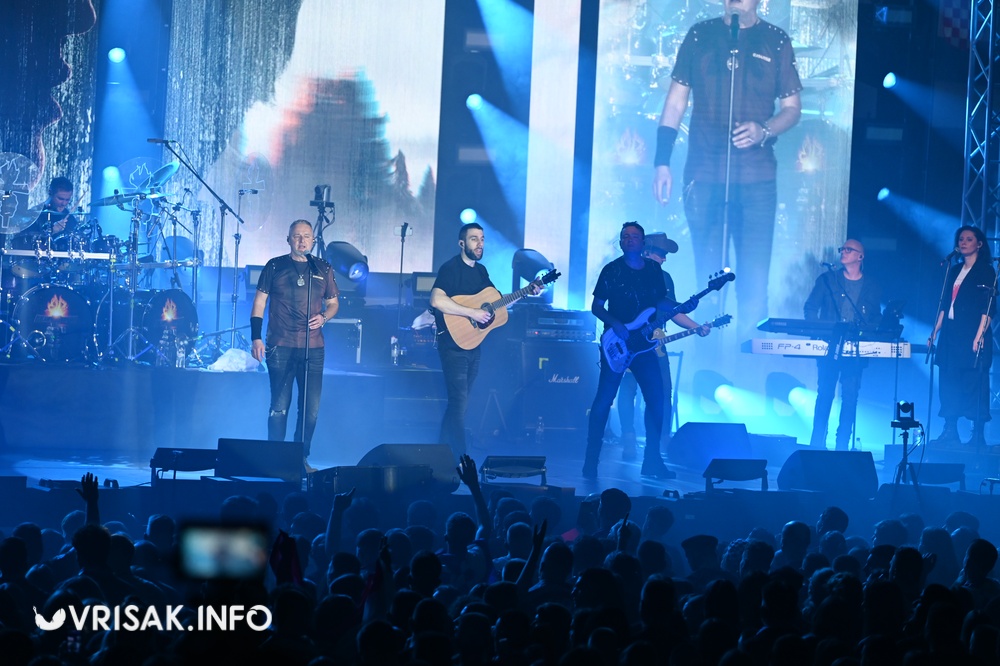 Thompson održao drugi koncert u Širokom Brijegu: Najavio nastup i u Mostaru Thompson održao drugi koncert u Širokom Brijegu: Najavio nastup i u Mostaru