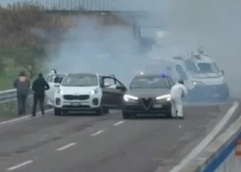 Filmska pljačka u Italiji: Pljačkaši ‘digli’ u zrak vozilo s novcem