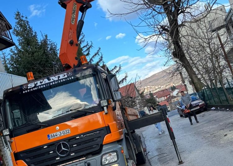 Široki Brijeg: Krunina strana puštena u promet, ispilana stabla