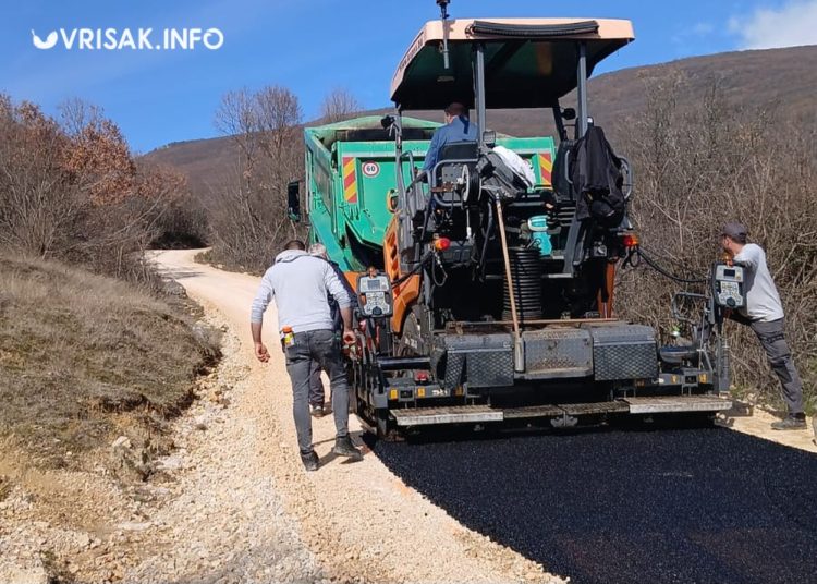 Široki Brijeg: Novi asfalt u Donjem Gradcu, 700 metara puta prema groblju