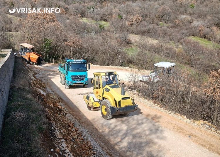Široki Brijeg: Novi asfalt u Donjem Gradcu, 700 metara puta prema groblju