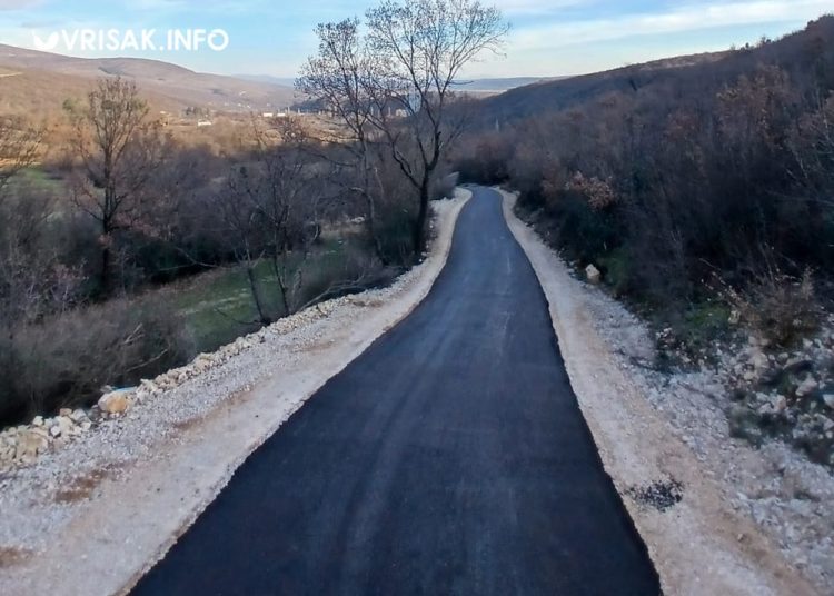 Široki Brijeg: Novi asfalt u Donjem Gradcu, 700 metara puta prema groblju