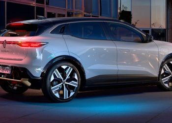 Renault priprema osvježeni Megane: Stižu nove baterije i veći doseg