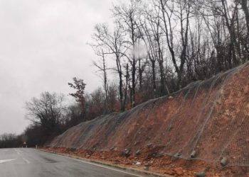 Postavljena zaštitna mreža na dionici ceste Posušje – Grude