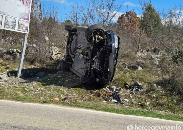 Automobil se prevrnuo na cesti Mostar – Čitluk u mjestu Kruševo