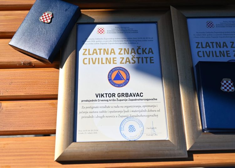 Viktor Grbavac dobitnik “Zlatne značke”, gerontodomaćice i njegovateljice iz Posušja nagrađene zahvalnicama Civilne zaštite ŽZH