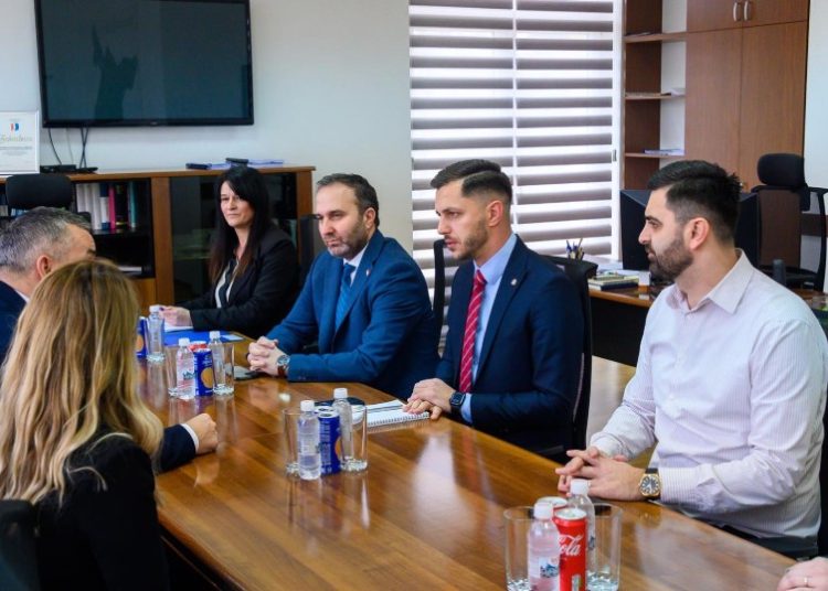 Ministar Bunoza u Posušju s predstavnicima ŽZH: Problem državne imovine moramo žurno riješiti