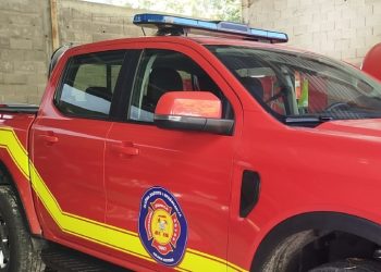 Požar u poslovnom prostoru u Mostaru, interveniralo devet vatrogasaca