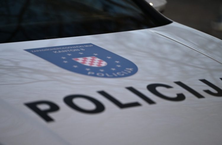 Prometna nezgoda u Širokom Brijegu: Automobilom udario u dva parkirana vozila