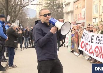 (VIDEO) Sindikat zdravstvenih djelatnika HNŽ-a: Liječnicima 1400 nama ni 200 KM