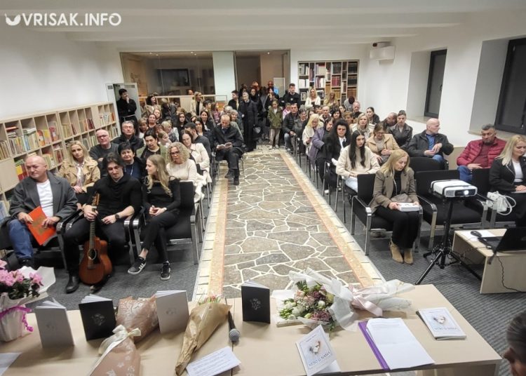 Širokobriješka publika oduševljeno dočekala nove knjige Mirjane Barać