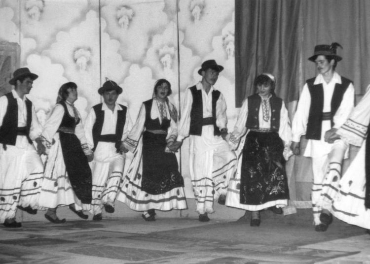 Iz prošlosti Širokog Brijega: Nastup gimnazijske folklorne sekcije 1959. godine
