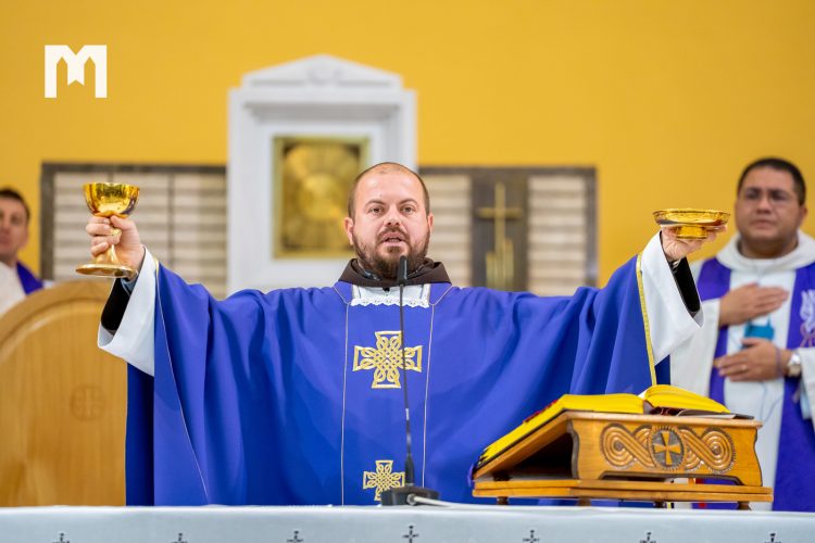 Duhovna obnova u Posušju uz fra Džonija Dragića i njegovom misijskom putu u Zambiju