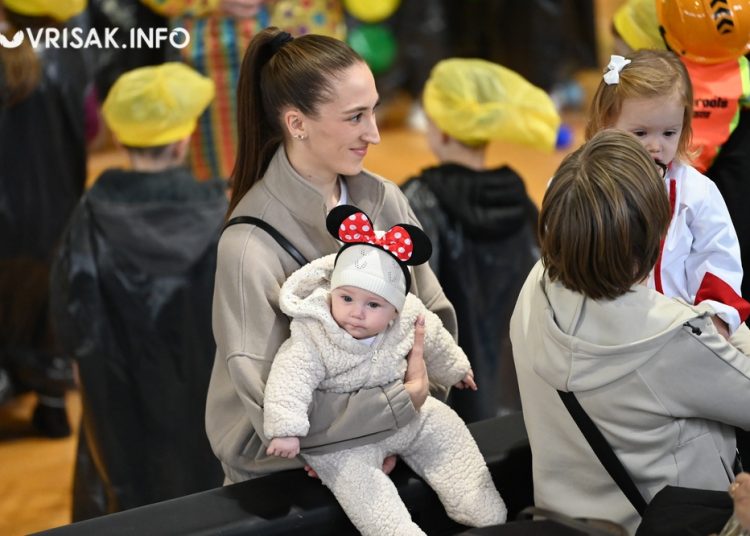 Široki Brijeg pretvoren u carstvo mašte: Pokladni dan oduševio mališane