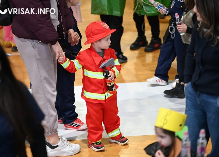 Široki Brijeg pretvoren u carstvo mašte: Pokladni dan oduševio mališane