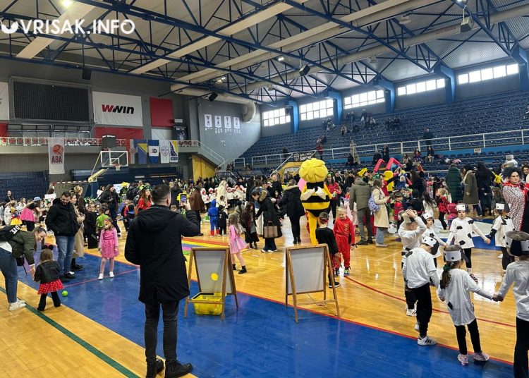 Široki Brijeg pretvoren u carstvo mašte: Pokladni dan oduševio mališane