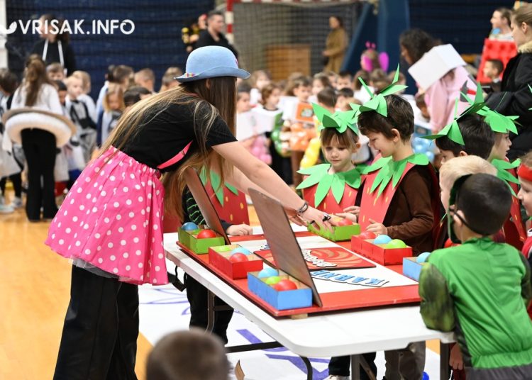Široki Brijeg pretvoren u carstvo mašte: Pokladni dan oduševio mališane