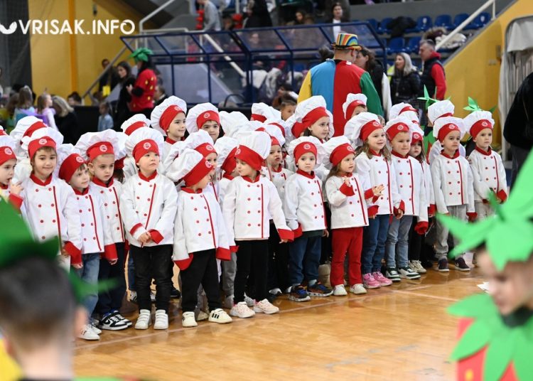 Široki Brijeg pretvoren u carstvo mašte: Pokladni dan oduševio mališane