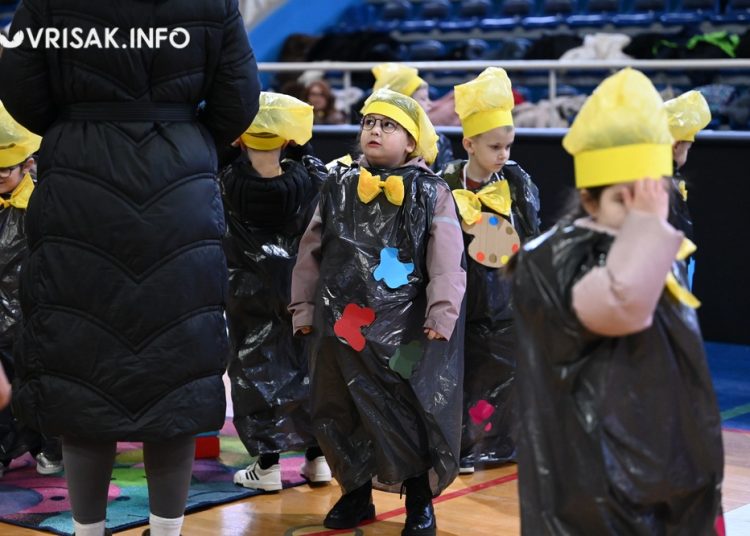 Široki Brijeg pretvoren u carstvo mašte: Pokladni dan oduševio mališane