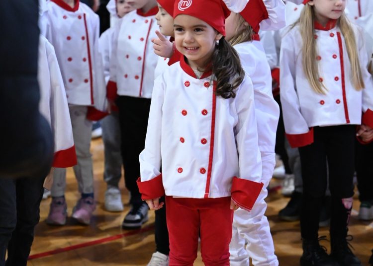 Široki Brijeg pretvoren u carstvo mašte: Pokladni dan oduševio mališane