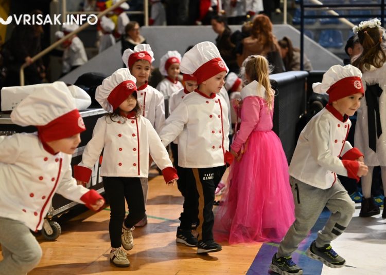 Široki Brijeg pretvoren u carstvo mašte: Pokladni dan oduševio mališane