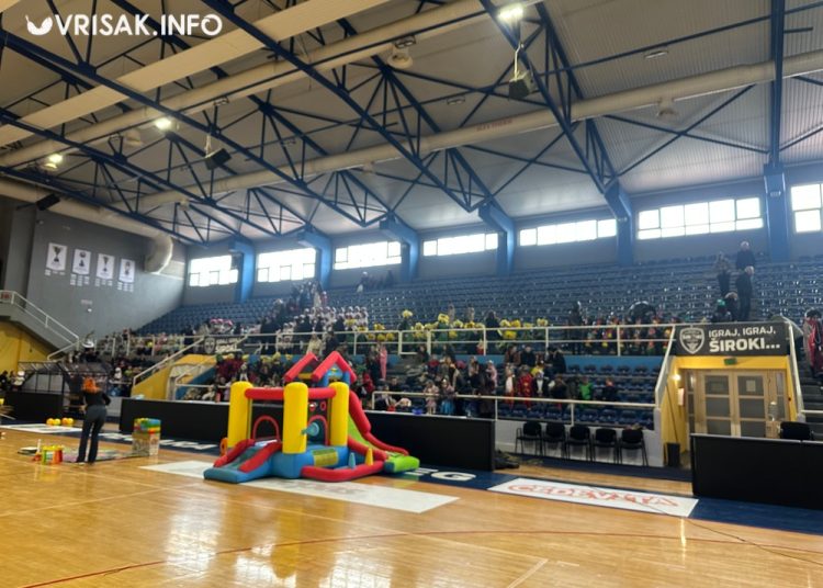 Široki Brijeg pretvoren u carstvo mašte: Pokladni dan oduševio mališane