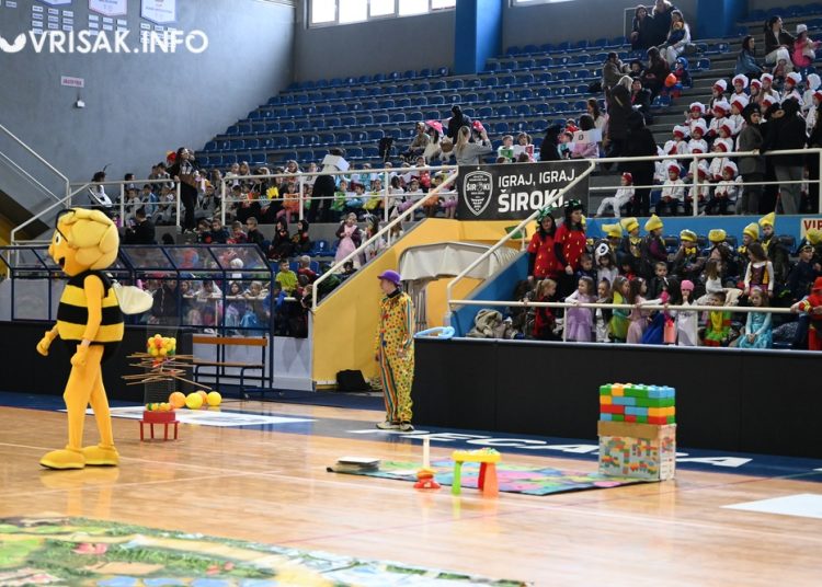 Široki Brijeg pretvoren u carstvo mašte: Pokladni dan oduševio mališane