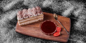 Recept za sočni kolač od keksa i pudinga gotov za tren