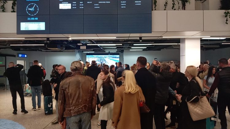 156 državljana BiH večeras sletjelo iz Dubaija u Sarajevo