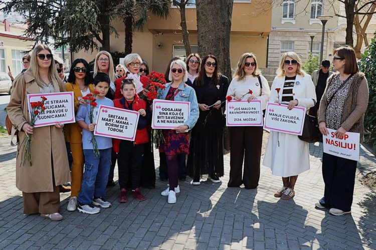 „Mostarke ne šute“: Prosvjedna šetnja upozorila na femicid, nasilje i položaj žena u društvu