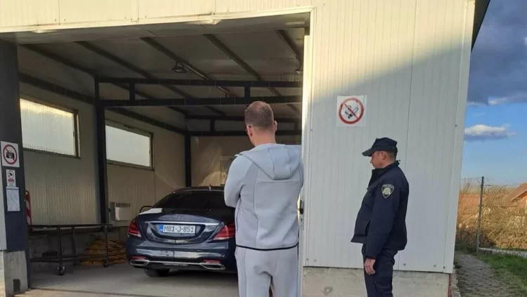 (VIDEO) Stanivuković ponovno zadržan na granici Hrvatske