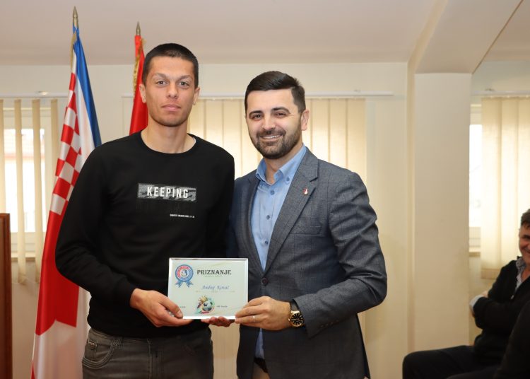 Svečano uručena godišnja priznanja najboljim športašima u Posušju