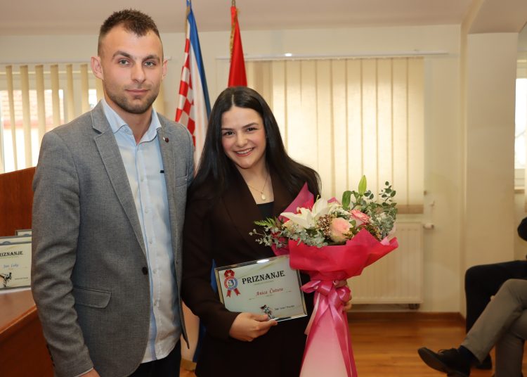 Svečano uručena godišnja priznanja najboljim športašima u Posušju