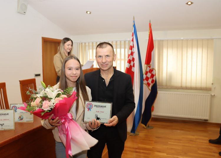 Svečano uručena godišnja priznanja najboljim športašima u Posušju