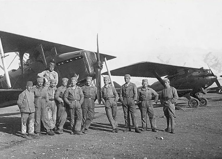 Nevjerojatna nesreća 1930.: Avion pao kod Širokog Brijega, pilot preživio skok