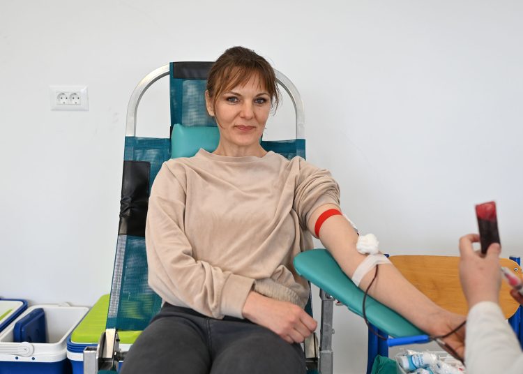 Srednjoškolci u Ljubuškom darovali 54 doze krvi