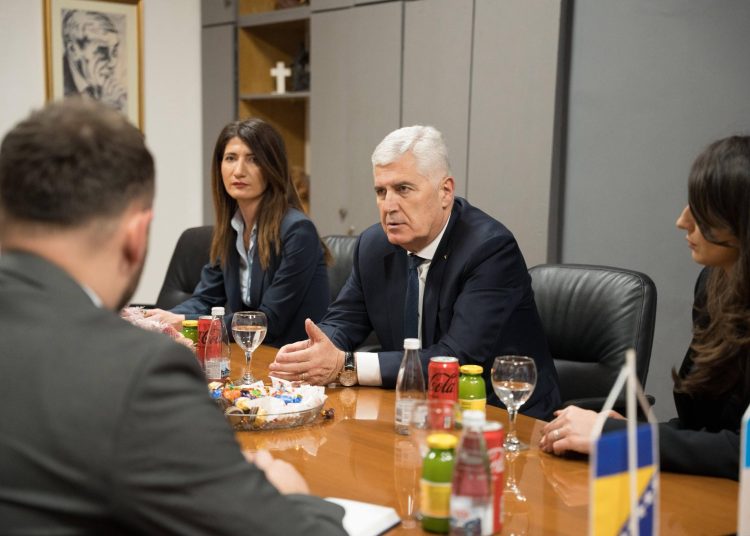 Široki Brijeg: Razvojni projekti u fokusu sastanka gradske uprave s Draganom Čovićem