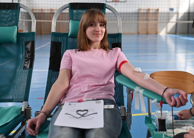 Široki Brijeg: Učenici i djelatnici Gimnazije fra Dominika Mandića darivali 33 doze krvi