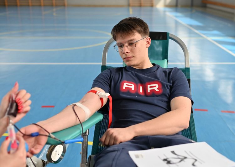 Široki Brijeg: Učenici i djelatnici Gimnazije fra Dominika Mandića darivali 33 doze krvi